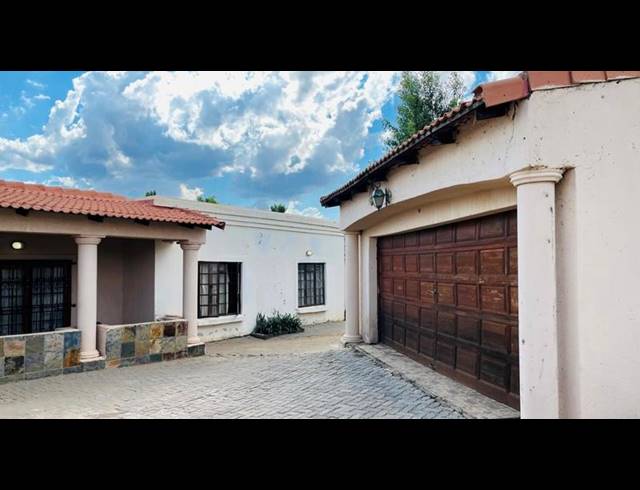 3 BEDROOM HOUSE FOR SALE IN SOSHANGUVE T